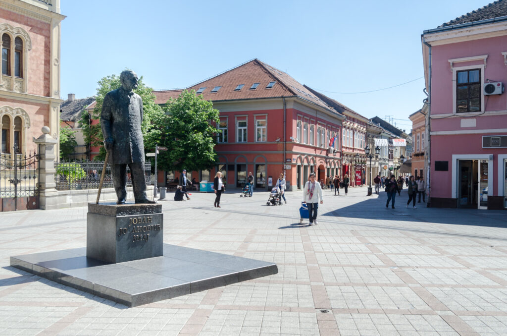 Figura Jovana Jovanovića Zmaja Figura Jovana Jovanovića Zmaja